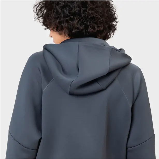 Heavy hooded sweatshirts made to order, providing ultimate comfort and a personalized style for any occasion.