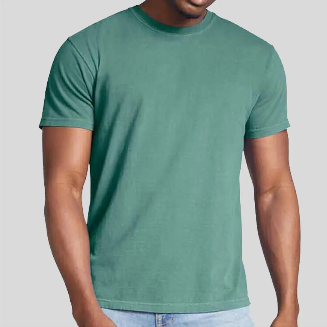 Trendy baggy t-shirts for men in various colors, combining comfort and style for a relaxed, fashionable look.