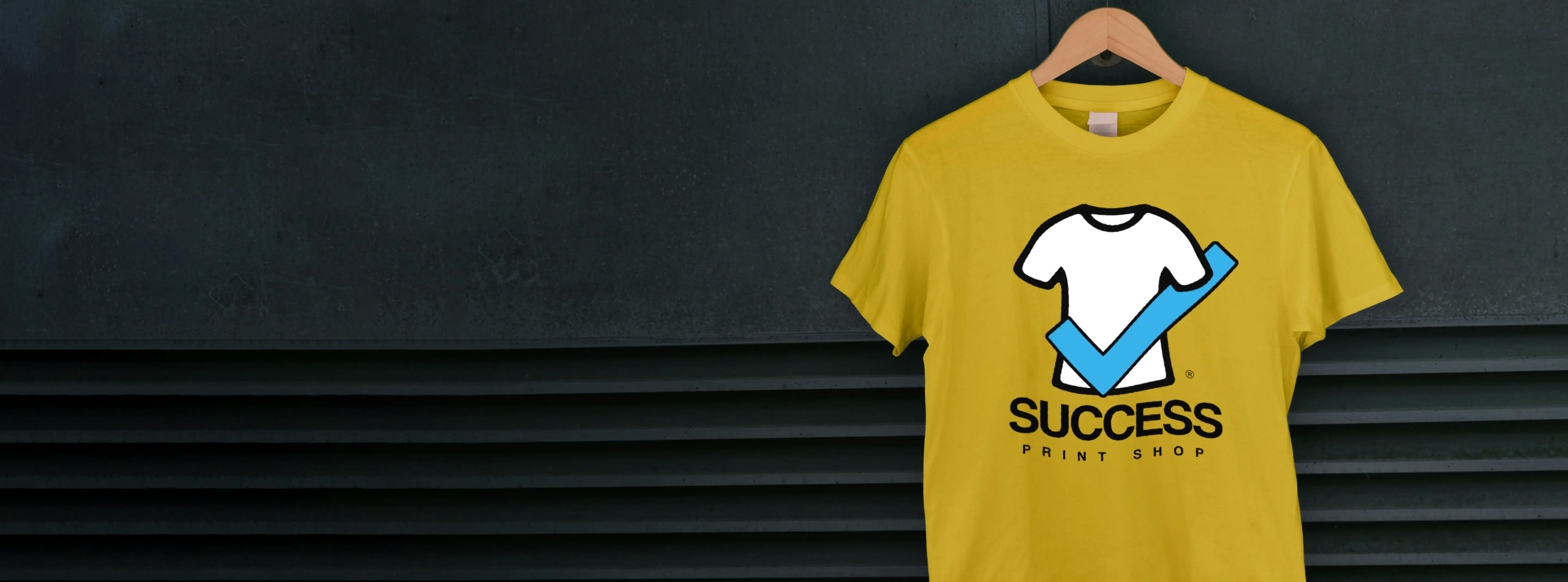 Banner featuring the "Succes Print Shop" logo, showcasing a vibrant design that represents the brand's identity.