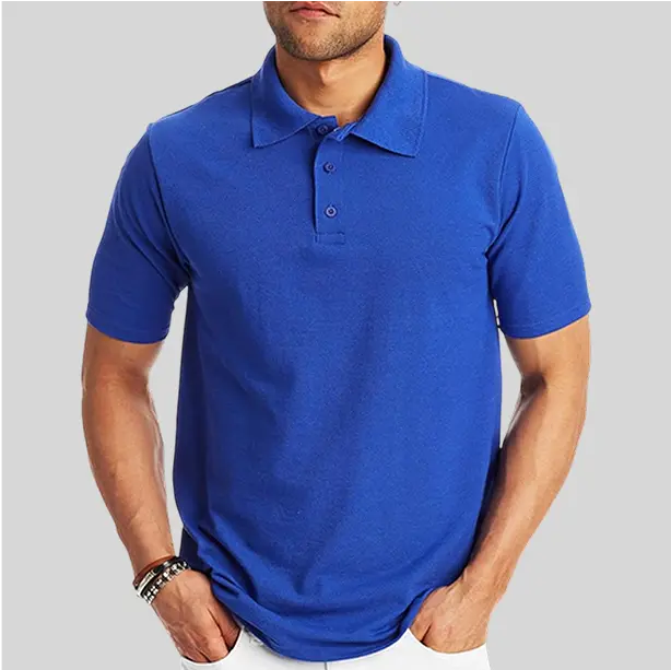 Iconic polo t-shirt offering a refined yet relaxed fit.