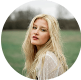 lady that loves cats profile photo realistic (1)
